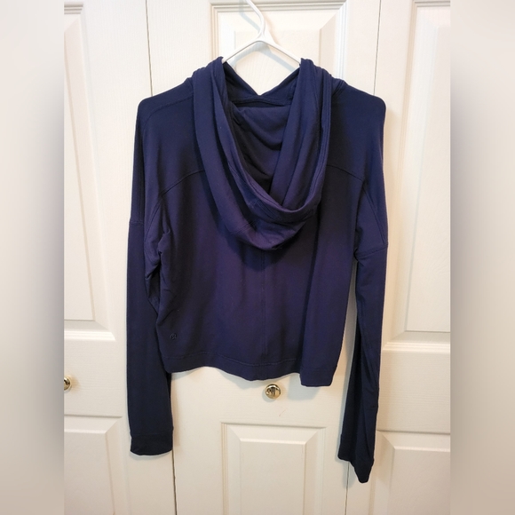 Lululemon Cropped Sweater - Picture 3 of 3